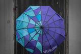 01-paraguas-wednesday-y-enid-vidriera.jpg