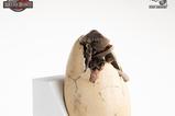 03-parque-jursico-iii-ecc-elite-creature-line-estatua-white-queen-hatching-egg-1.jpg