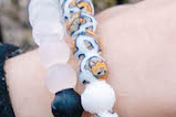 04-Pulsera-Lokai-Ewok.jpg