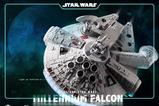 03-Star-Wars-Estatua-con-luz-Egg-Attack-Millennium-Falcon-Floating-Ver-13-cm.jpg