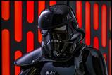 09-Star-Wars-Figura-Movie-Masterpiece-16-Shadow-Trooper-with-Death-Star-Environm.jpg