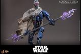 12-Star-Wars-The-Clone-Wars-Figura-16-MagnaGuard-34-cm.jpg