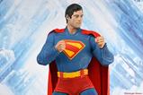 05-Superman-2025-Figura-14-Superman-45-cm.jpg
