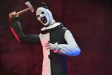 12-terrifier-figura-ultimate-art-the-clown-17-cm.jpg