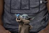 02-The-Mandalorian--Grogu-Grogu-Collection-Estatua-Grogu-Butterfly-Wonder.jpg