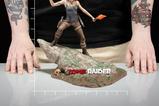 09-tomb-raider-estatua-pvc-lara-croft-survivor-era-33-cm.jpg