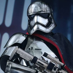 Figura Edición Limitada Movie Masterpiece Captain Phasma por la firma Hot Toys para Star Wars, la figura con más de 30 puntos de articulación hace casi posible cualquier posición. 