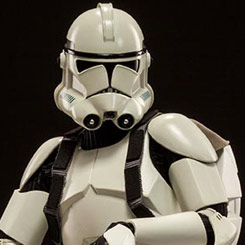 Impresionante figura Deluxe Shiny Clone Trooper de la línea “Militaries of Star Wars” creada por la firma Sideshow para Star Wars.