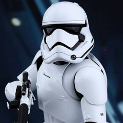 Figura Edición Limitada Movie Masterpiece First Order Stormtrooper  por la firma Hot Toys para Star Wars, la figura con más de 30 puntos de articulación hace casi posible cualquier posición.