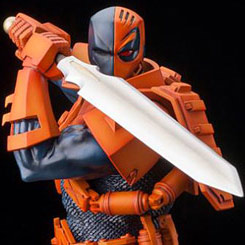 Brutal figura de Deathstroke de la serie ArtFX creada por Kotobukiya. Esta excepcional figura de Deathstroke está realizada en vinilo con aproximadamente 30 cm.