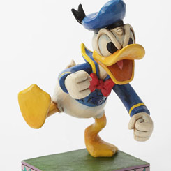 Figura del Pato Donald de Walt Disney titulada Fowl Temper Angry Donald realizada por el artista Jim Shore.