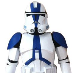 Figura articulada de 501st Legion Clone Trooper de aproximadamente 79 cm., de altura de la línea Giant Size de la firma Jakks Pacific.