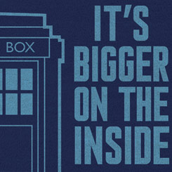 Precioso felpudo de It's Bigger On the Inside basado en la serie del Doctor Who. ideal como felpudo de bienvenida.