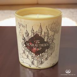 ¡Prepárate para explorar los secretos de Hogwarts con esta vela oficial del Mapa del Merodeador de Harry Potter! Enciende esta vela y sumérgete en la magia de la escuela de magia y hechicería más famosa del mundo.