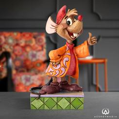 Figura del ratoncito Jaq basado en el clásico de La Cenicienta ha elaborado esta figura con unas dimensiones aproximadas de 10,5 x 6 x 7 cm., en donde se ha mezclado la magia de las figuras de Walt Disney