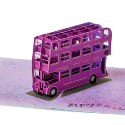 Tarjeta pop-up 3D del Knight Bus. Sorprende a tu persona mas querida con esta preciosa felicitación en 3D del Autobús noctámbulo basado en la saga de Harry Potter. 