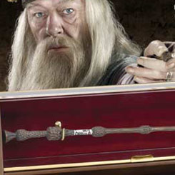 Varita Edición Coleccionista realizada en Bronce de la Varita Mágica de Albus Dumbledore. Réplica oficial realizada por la firma Noble Collection.