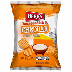 Bolsa de patatas de Herr’s con saber a cheddar y horseradish Potato Chip tiene una combinación de sabor a diferencia de cualquier otro. Este aperitivo combina el sabor de rábano picante con un toque de queso cheddar