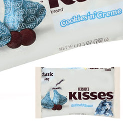 Bolsa de Hershey’s Kisses Cookies ’n’ Creme. Pura tentación sobre la tierra de chocolate blanco con leche salpicado con trocitos crujientes de galletas con crema.