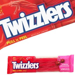Pack compuesto por 2 Paquetes de Twizzlers Cherry  Pull 'n' Peel de 172 gr. El regaliz que vuelve locos a los americanos se llama Twizzlers, y los Twizzlers Cherry Pull ‘n’ Peel están llenos de sabor a deliciosas cerezas.