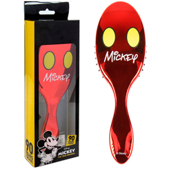 Precioso cepillo de pelo de Mickey Mouse basado en el popular ratón de la factoría Disney. Ahora las ratonas y ratones de la casa podrán tener el cepillo más cuqui de Disney y celebrar con Mickey su 90 aniversario.
