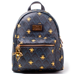 Preciosa y divertida mini mochila del escarabajo de oro que utiliza Aladdin, basado en famosa película de Disney Aladdin. Perfecto para pasar un día mágico y cuqui. Esta preciosa pieza de coleccionista está realizado en 100% Cuero PU, 