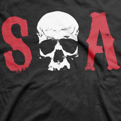 Camiseta Oficial de Sons of Anarchy SOA (Hijos de la Anarquía). La camiseta está basada en la popular serie de televisión creada por Kurt Sutter sobre la vida en un club de moteros que opera ilegalmente en Charming