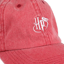 Gorra con el logo de Harry Potter basada en la saga de Harry Potter. Disfruta con esta gorra de los magos más famosos de la gran pantalla. Gorra de alta calidad realizada en algodón 100%,