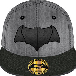 Gorra con el logo de Batman, basado en la película Batman v Superman Dawn of Justice. 