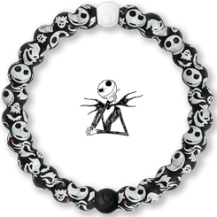 Pulsera oficial Lokai de Jack basada en el popular personaje de Pesadilla antes de Navidad. La pulsera representa el equilibrio tal cual como el ying y yang, la perla de color negro contiene tierra del Mar Muerto