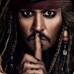 Precioso cuadro del famoso Capitán Jack Sparrow basado en la película épica de Piratas del Caribe: La venganza de Salazar. Disfruta en tu lugar preferido de tu casa o de tu oficina.