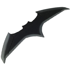 Abrecartas oficial con la forma del Batarang usado por Batman en la película de La Liga de la Justicia. Este precioso abrecartas está realizado en aleación de metal. 