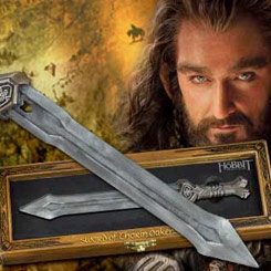 Réplica en miniatura de la espada Dwarven de Thorin Oakenshield de la película El Hobbit: Un Viaje Inesperado.
