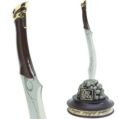 Replica en miniatura del cuchillo utilizada por Aragorn en El Señor de los Anillos. Incluye soporte de mesa.