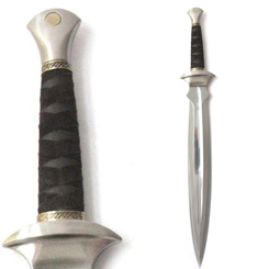 Réplica oficial de la espada utilizada por Samsagaz Gamyi en la trilogía de películas de El Señor de los Anillos. Realizada en acero de 420º, mide aproximadamente 60 cm.