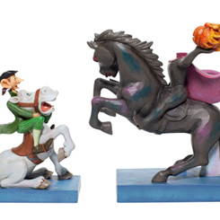 Figura oficial de Ichabod y el Jinete sin cabeza del clásico Disney “Headless Horseman & Ichabod” elaborada por el artista Jim Shore. Con esta figura de cerca de 15 cm., 