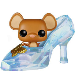 Figura de Gus en el zapato de la Cenicienta realizada en vinilo perteneciente a la línea Pop! de Funko. La figura tiene una altura aproximada de 10 cm., y está basada en la película de Disney La Cenicienta Movie. 