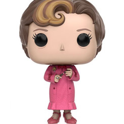 Figura de Dolores Umbridge realizada en vinilo perteneciente a la línea Pop! de Funko. La figura tiene una altura aproximada de 9 cm., y está basada en la saga de películas de Harry Potter