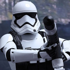 Figura Edición Limitada Movie Masterpiece First Order Heavy Gunner Stormtrooper  por la firma Hot Toys para Star Wars, la figura con más de 30 puntos de articulación hace casi posible cualquier posición. 