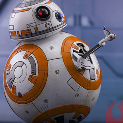 Figura Edición Limitada Movie Masterpiece de Episode VIII  BB-8 por la firma Hot Toys para Star Wars, la figura con luz. Esta obra de arte cuenta con todo lujo de detalles y tiene una altura aproximada de 11 cm