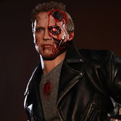 Detallada figura Edición Limitada de Terminator T-800 Battle Damaged basado en la película Terminator.