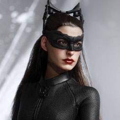 Figura Edición Limitada de Selina Kyle “Catwoman”  basada en la película Batman The Dark Knight Rises interpretado por Anne Hathaway.