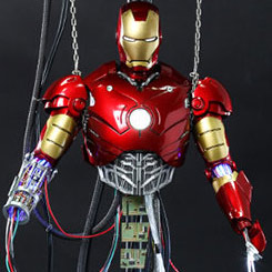 Detallado Diorama Movie Masterpiece Edición Limitada de Iron Man Mark III (Construction Version)basado en la película  Iron Man interpretado por Robert Downey Jr, el Diorama ha sido creado por la firma Hot Toys.