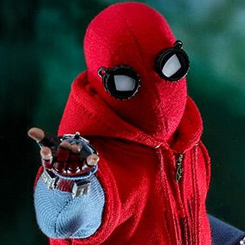 Increíble Figura Edición Limitada de Spider-man (El hombre araña) basada en la película “Spider-Man Far for Home” interpretado por Tom Holland, figura creada por la firma Hot Toys basándose en los bocetos originales de Marvel