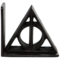 Precioso sujetalibros con la forma de las Reliquias de la Muerte basada en la saga de Harry Potter. El símbolo único y mágico representa los tres objetos necesarios para derrotar a la muerte