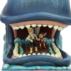 Figura de Monstro, Gepetto y Pinocchio basado en el clásico realizada por Walt Disney en 1940 Pinocchio. LA figura tiene una altura aproximada de 19 cm.,