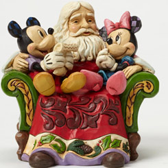 Figura de Santa con Mickey y Minnie de Walt Disney titulada Santa with Mickey & Minnie, el artista Jim Shore ha elaborado esta figura de Navidad con unos 14 cm., de altura.