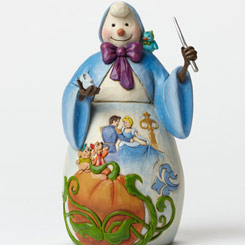 Figura del Muñeco de Nieve decorado basado en el cuento de la Cenicienta de Walt Disney titulada Snowman Cinderella, el artista Jim Shore ha elaborado esta figura de Navidad con unos 18 cm., de altura.