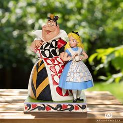 Espectacular figura de Alicia y la Reina de corazones basado en el clásico 'Alicia en el país de las maravillas' de Walt Disney. Con esta figura con una altura aproximada de 21 cm.,