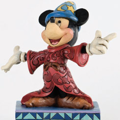 Figura de Mickey Mouse como Aprendiz de Brujo basado en la película de Fantasía de 1940. Está elaborada en poliresina y pintada a mano con acabados en madera tallada y efecto Swirled.